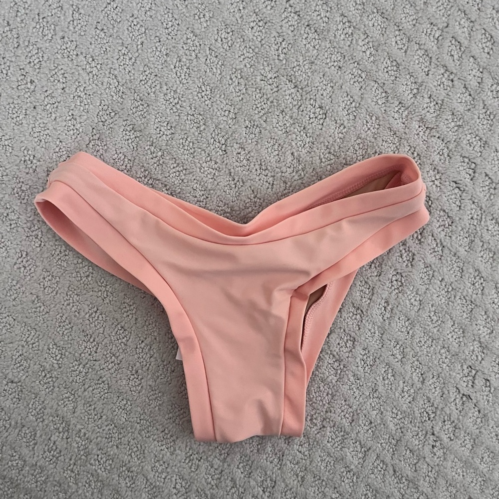 Vertical Beast Pole Wear Bottoms